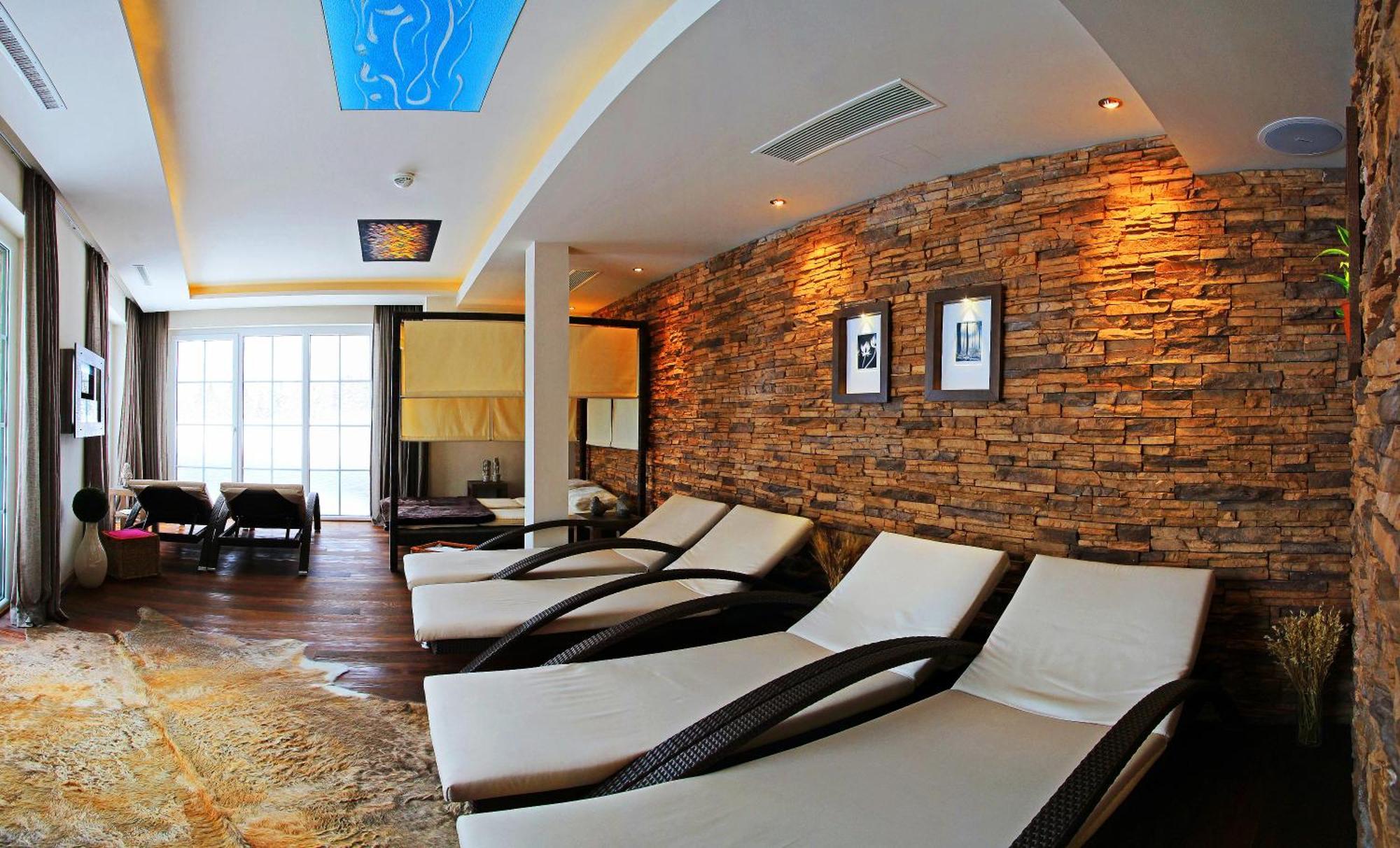 Hotel Garni - Restaurant Kaminstube Санкт Антон ам Арлберг Екстериор снимка