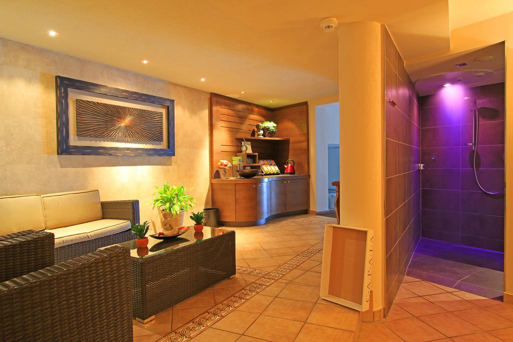 Hotel Garni - Restaurant Kaminstube Санкт Антон ам Арлберг Екстериор снимка